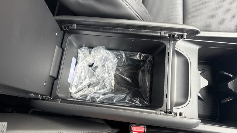 Hyundai SANTA FE 1.6 TGDi Plug-in Hybrid Calligraphy 5dr 4WD Auto Estate